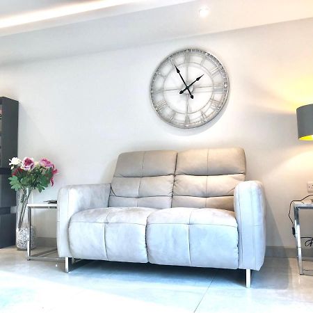 Millstream Mews Apartment เบคเวลล์ ภายนอก รูปภาพ