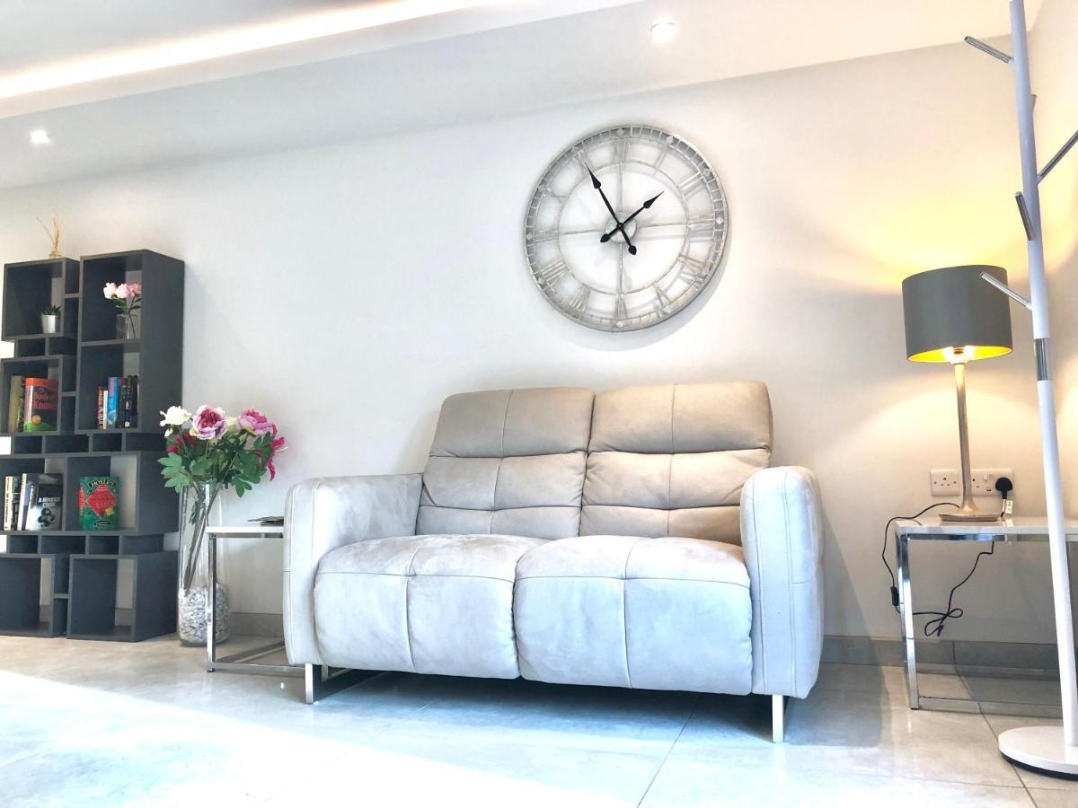 Millstream Mews Apartment เบคเวลล์ ภายนอก รูปภาพ