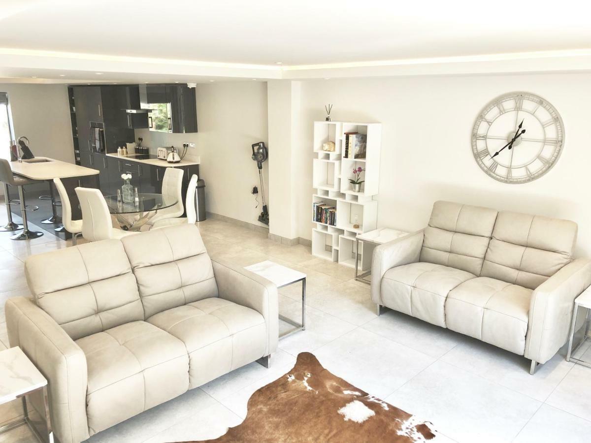 Millstream Mews Apartment เบคเวลล์ ภายนอก รูปภาพ