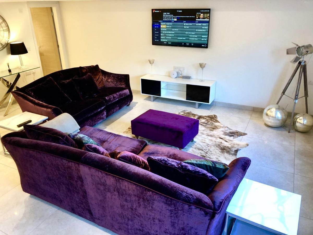 Millstream Mews Apartment เบคเวลล์ ภายนอก รูปภาพ