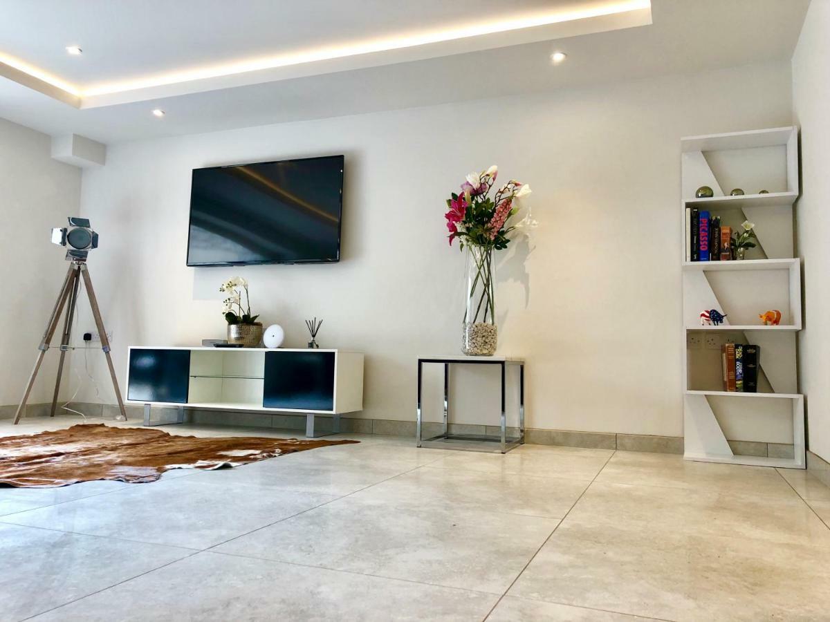 Millstream Mews Apartment เบคเวลล์ ภายนอก รูปภาพ