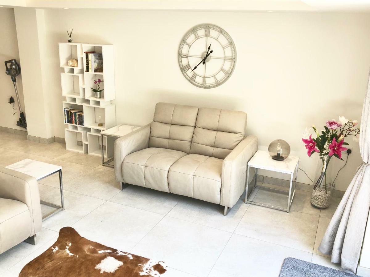 Millstream Mews Apartment เบคเวลล์ ภายนอก รูปภาพ
